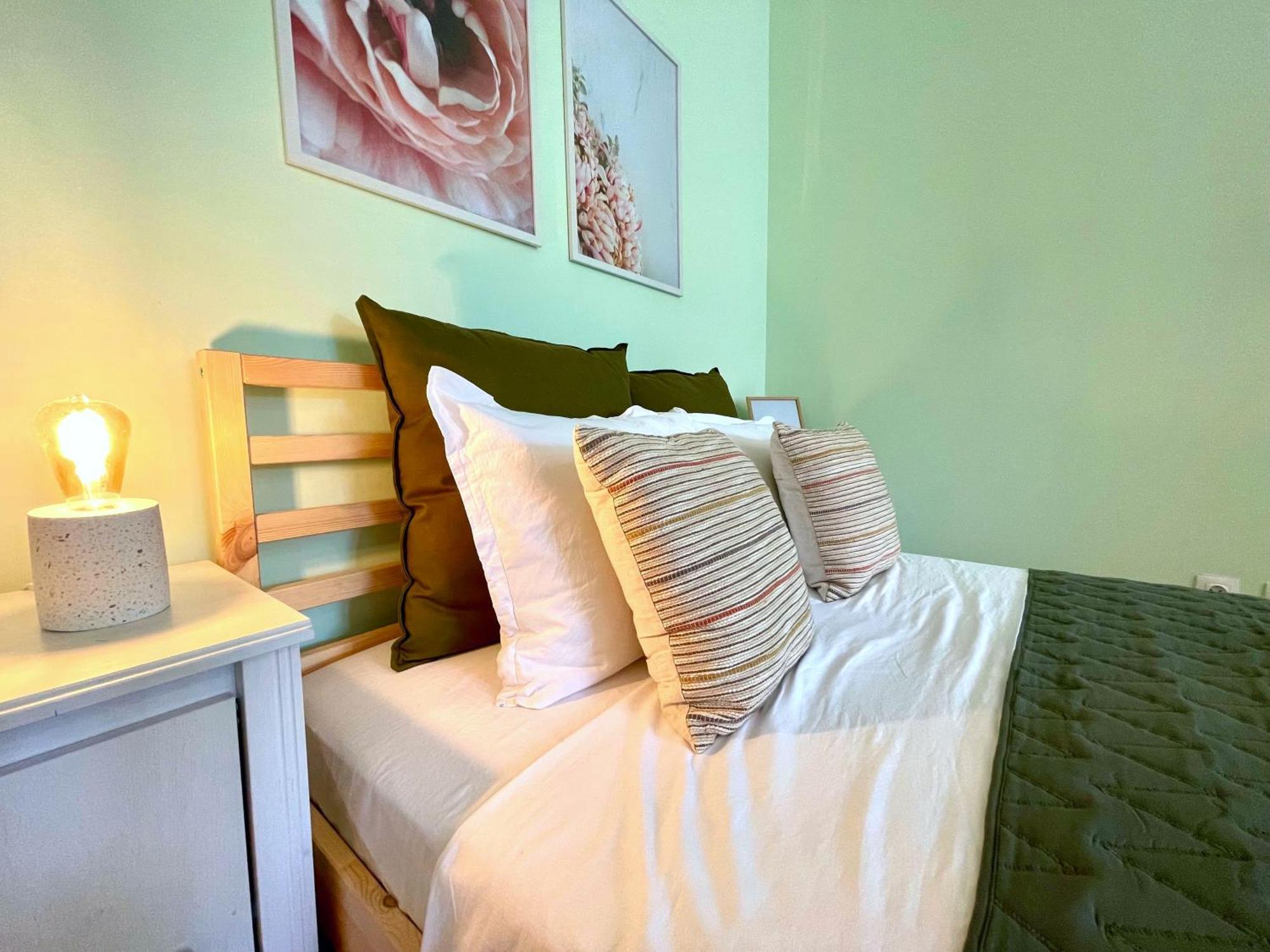 Bohemian Bright & Calm 2Br - Top Center - Private Balcony Sofia Ngoại thất bức ảnh