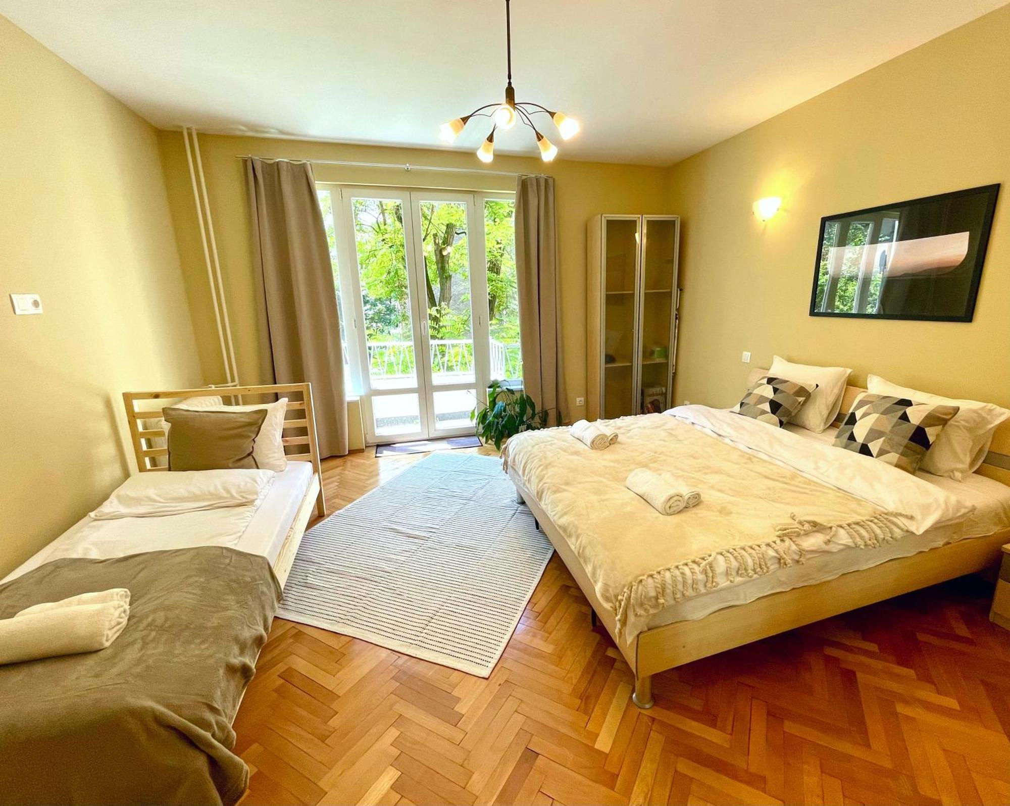 Bohemian Bright & Calm 2Br - Top Center - Private Balcony Sofia Ngoại thất bức ảnh