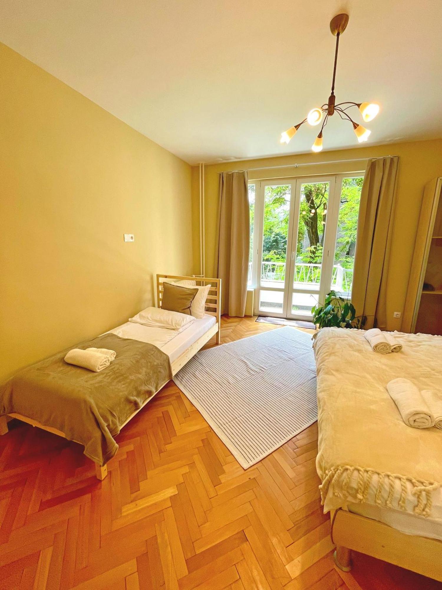 Bohemian Bright & Calm 2Br - Top Center - Private Balcony Sofia Ngoại thất bức ảnh